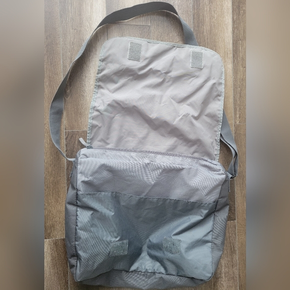 Vintage puma laptop bag - Picture 3 of 7